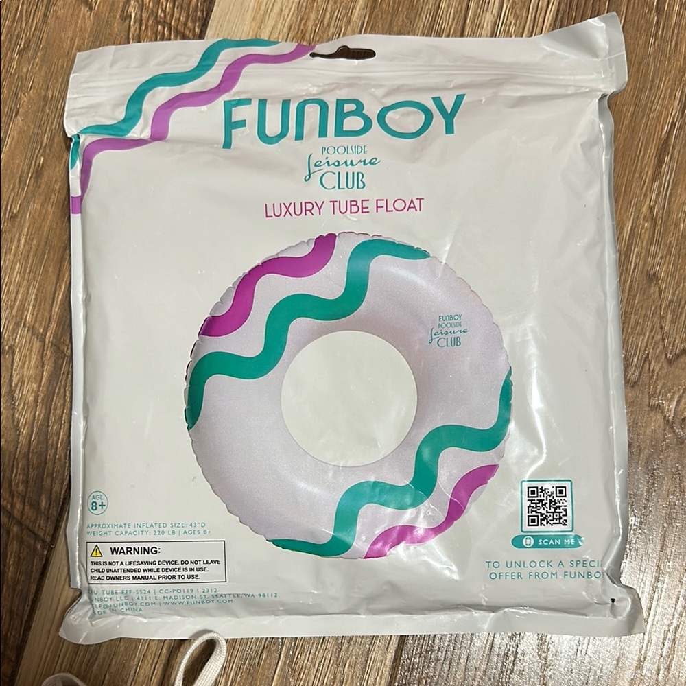 Luxury Tube Float - Pink and Green